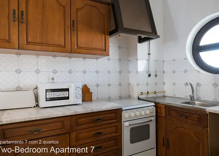 阿奇索阿尔布费拉乌拉公寓 *