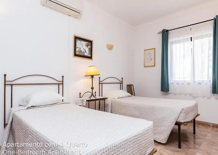 Akisol Oura * Albufeira